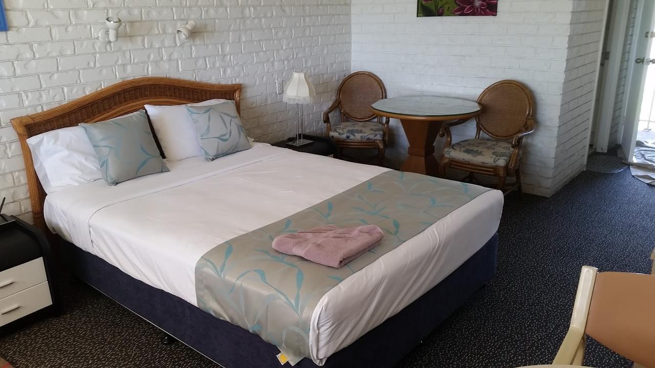 בריסביין Holland Park Motel מראה חיצוני תמונה