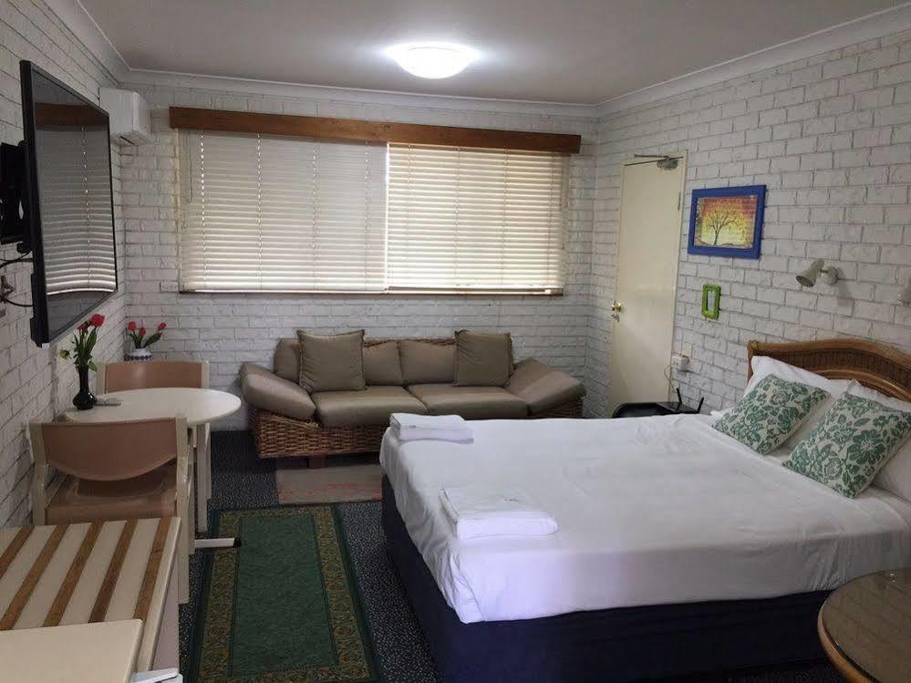 בריסביין Holland Park Motel מראה חיצוני תמונה