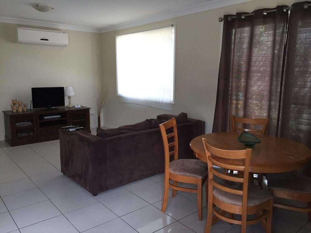בריסביין Holland Park Motel מראה חיצוני תמונה