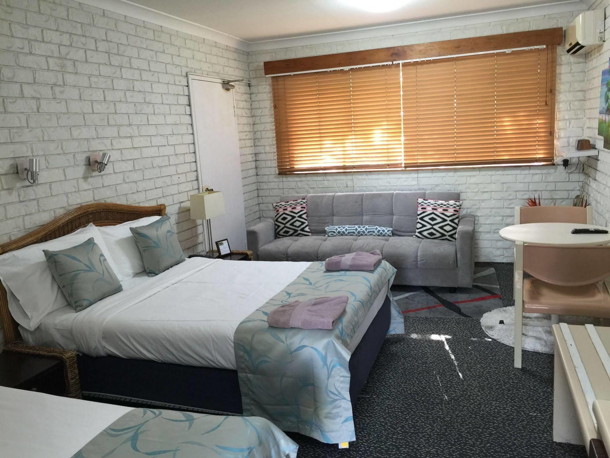 בריסביין Holland Park Motel מראה חיצוני תמונה