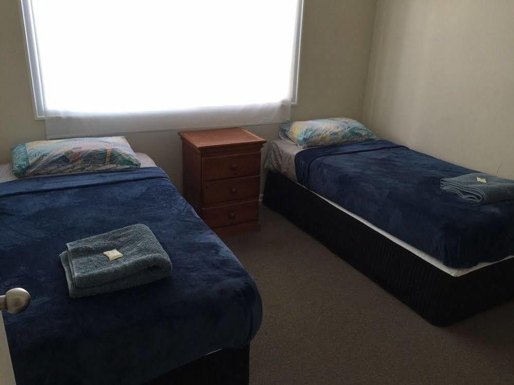 בריסביין Holland Park Motel מראה חיצוני תמונה