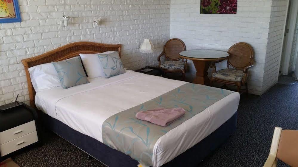 בריסביין Holland Park Motel מראה חיצוני תמונה