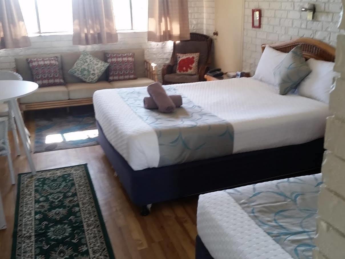 בריסביין Holland Park Motel מראה חיצוני תמונה